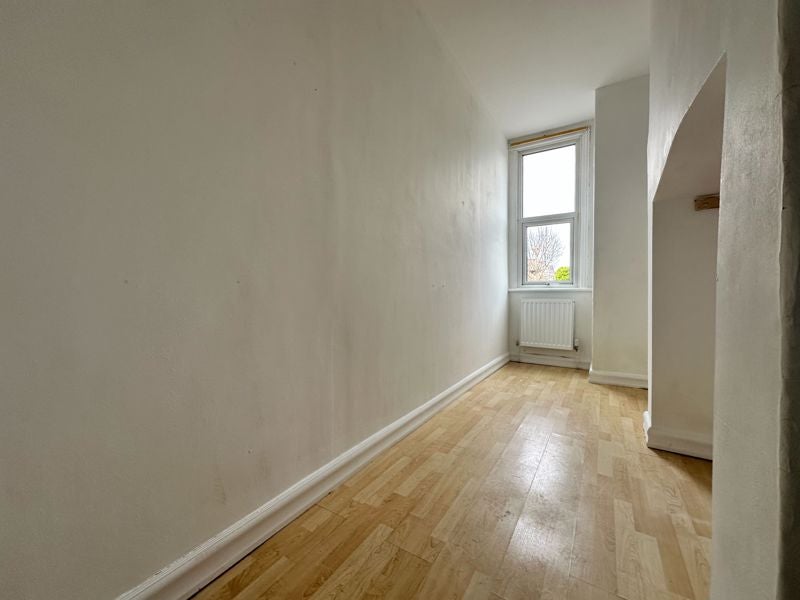 Flat Scarisbrick New Road in Southport