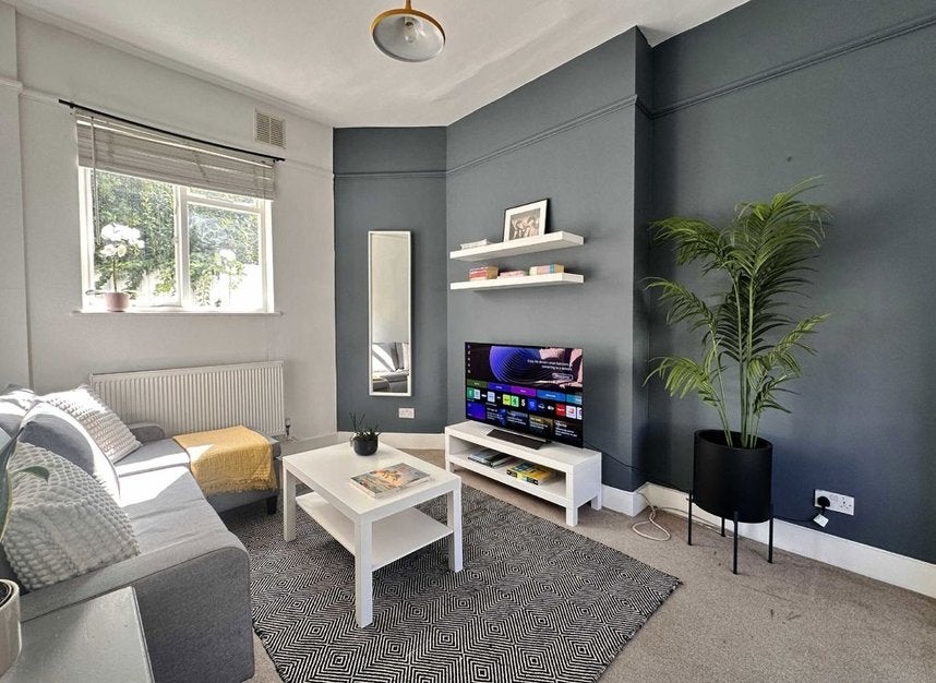 House Copleston Road in Greater London