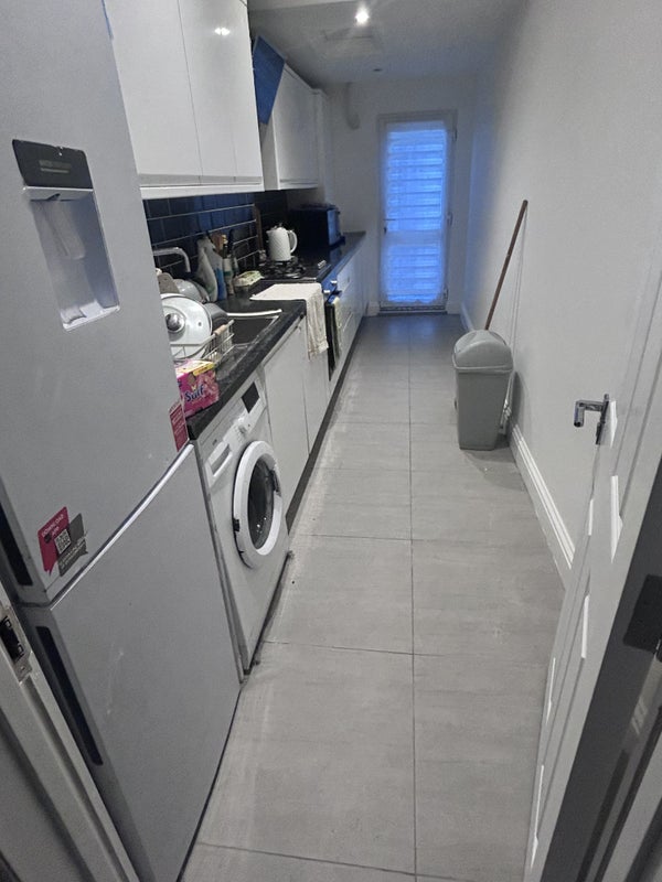 Room Higham Road in Greater London