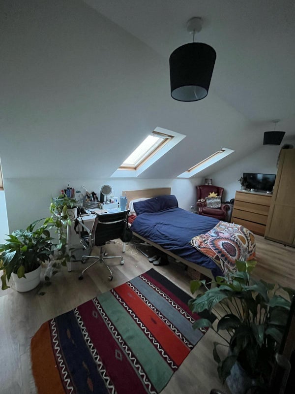 Room Lewisham Way in Greater London