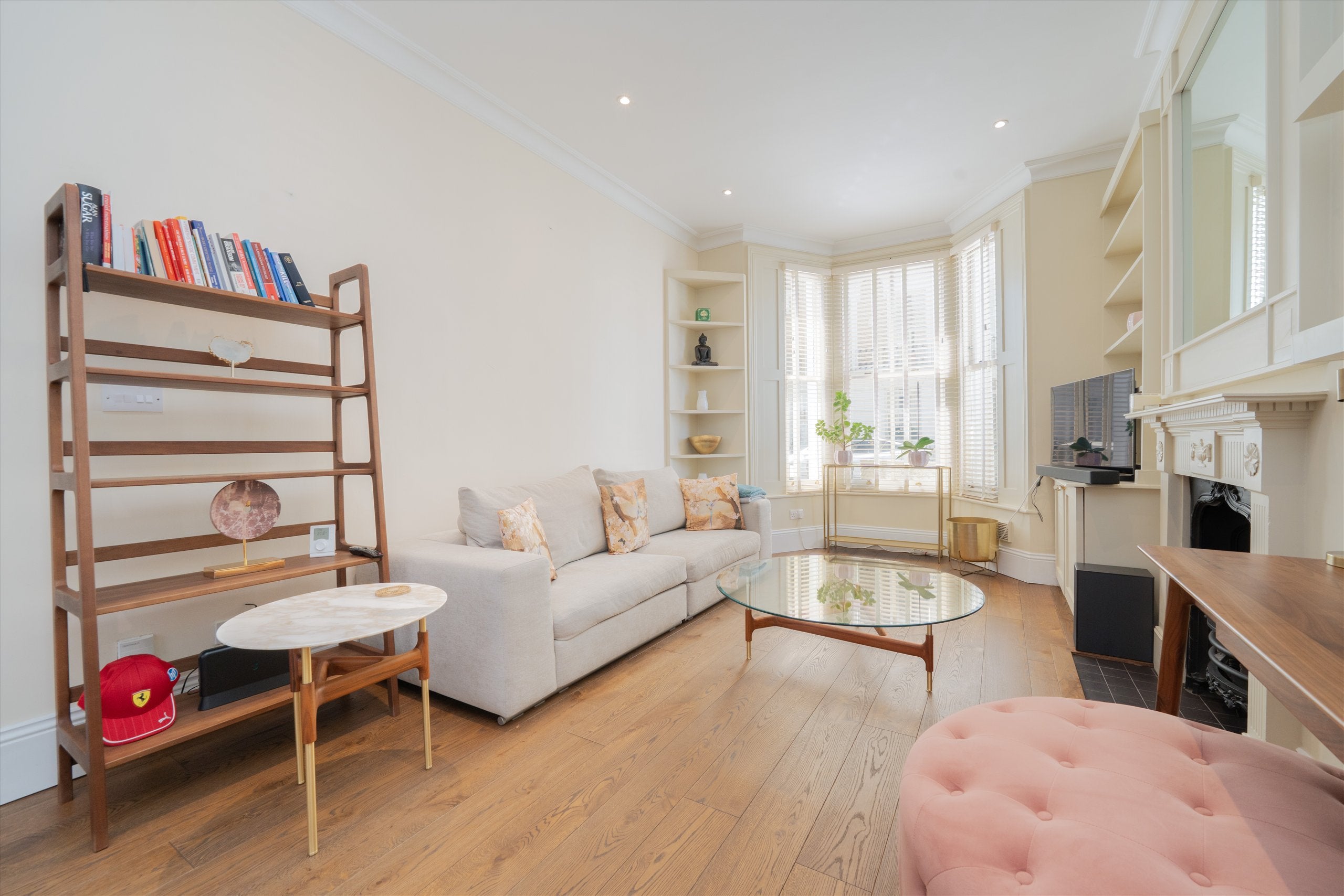House Princedale Road in Greater London