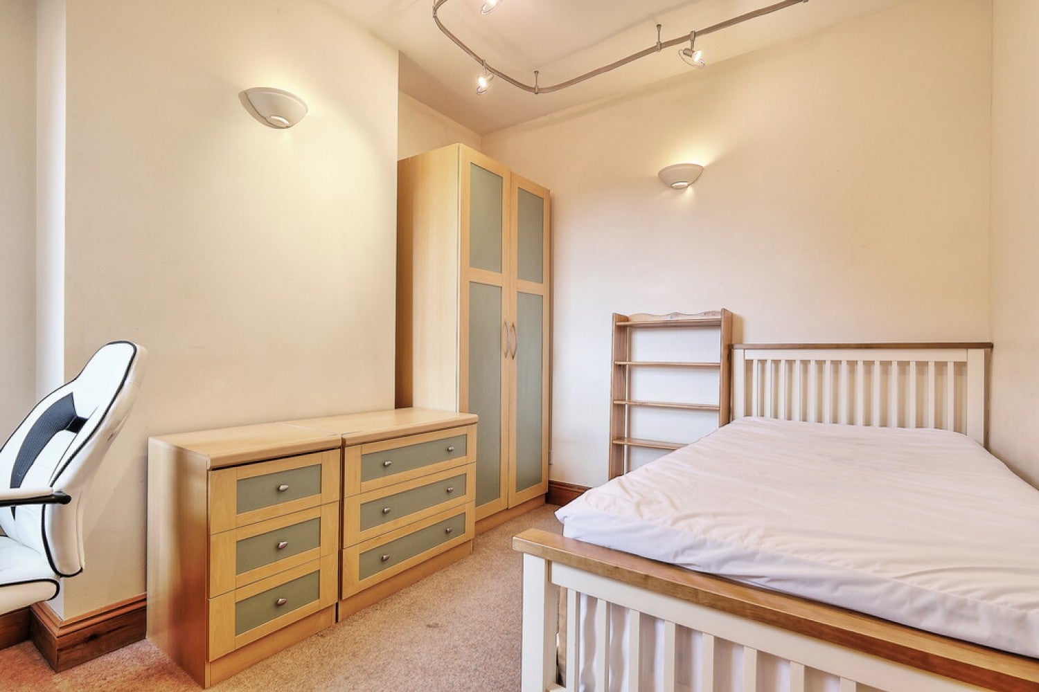 Room Great Eastern Street in Cambridge