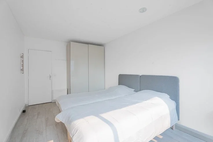 Flat Esplanade du Général de Gaulle in Puteaux