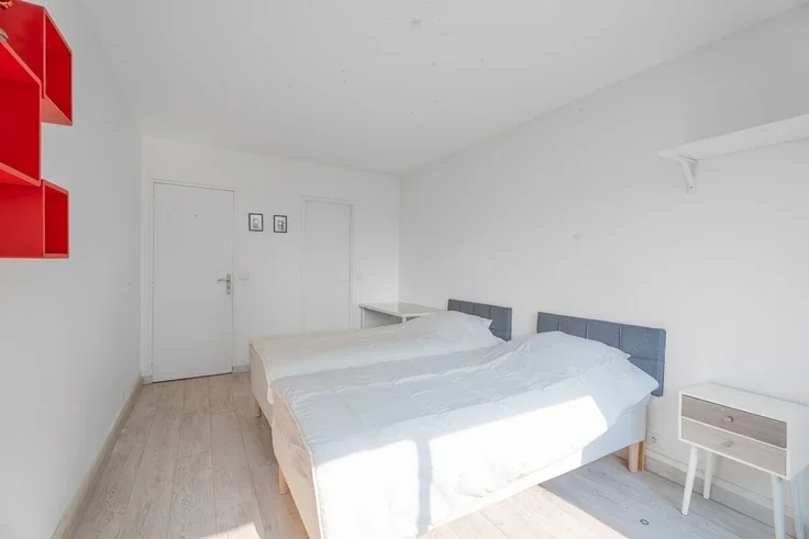 Flat Esplanade du Général de Gaulle in Puteaux