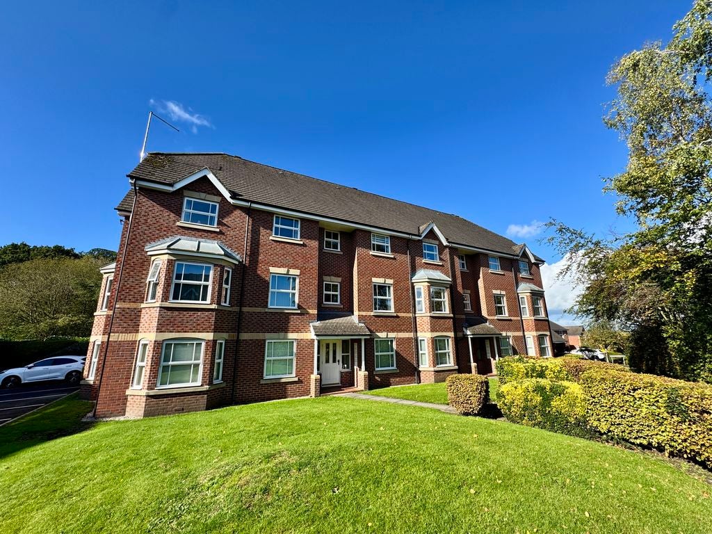 Flat Westholme Close in Congleton