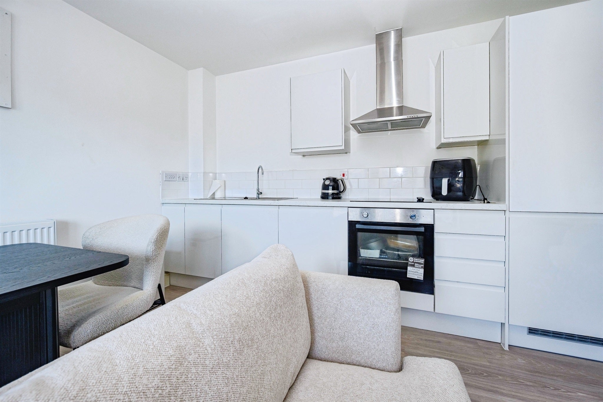 Flat Hillfield Road in Dacorum