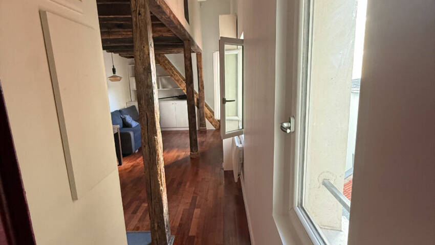 Appartement Voie d'accès vélostation Gare du Nord à Paris