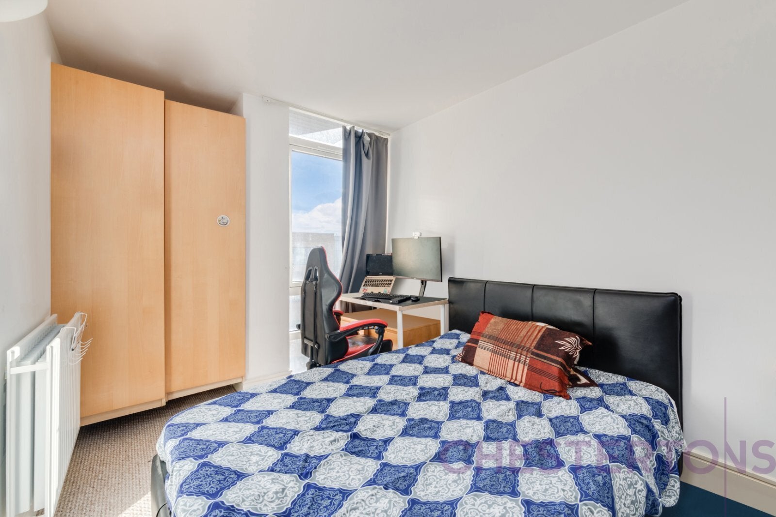 Flat Cassilis Road in Greater London