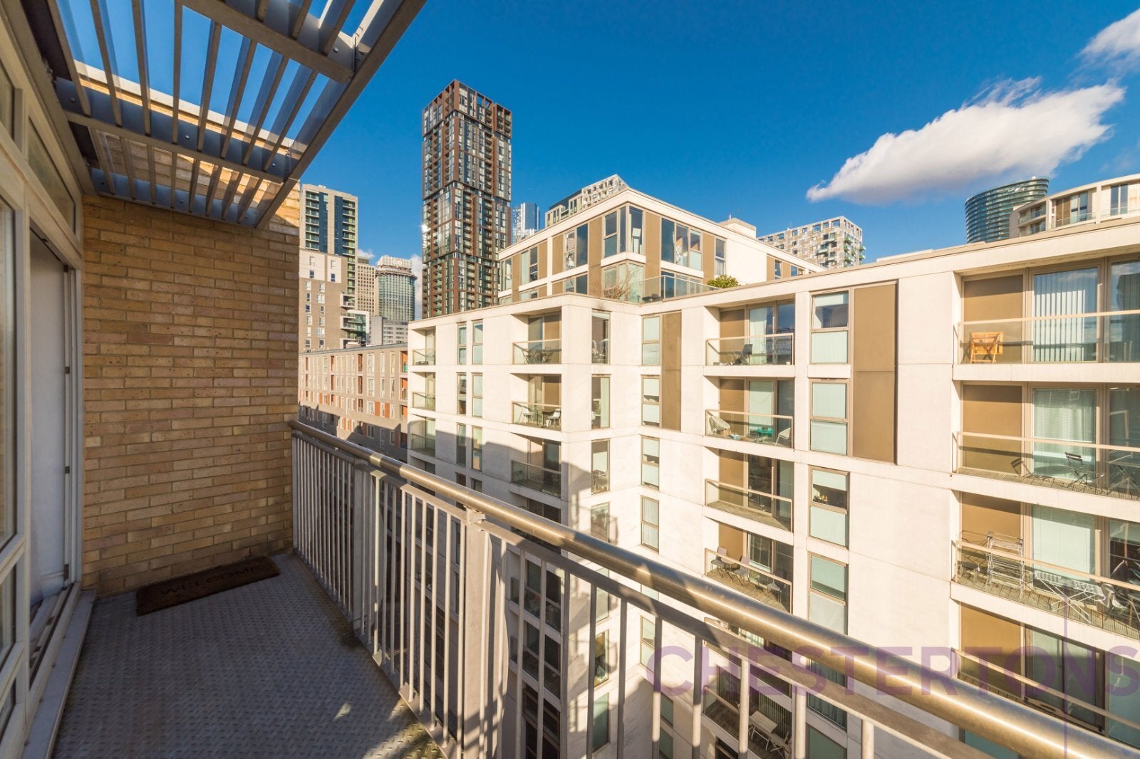 Flat Cassilis Road in Greater London