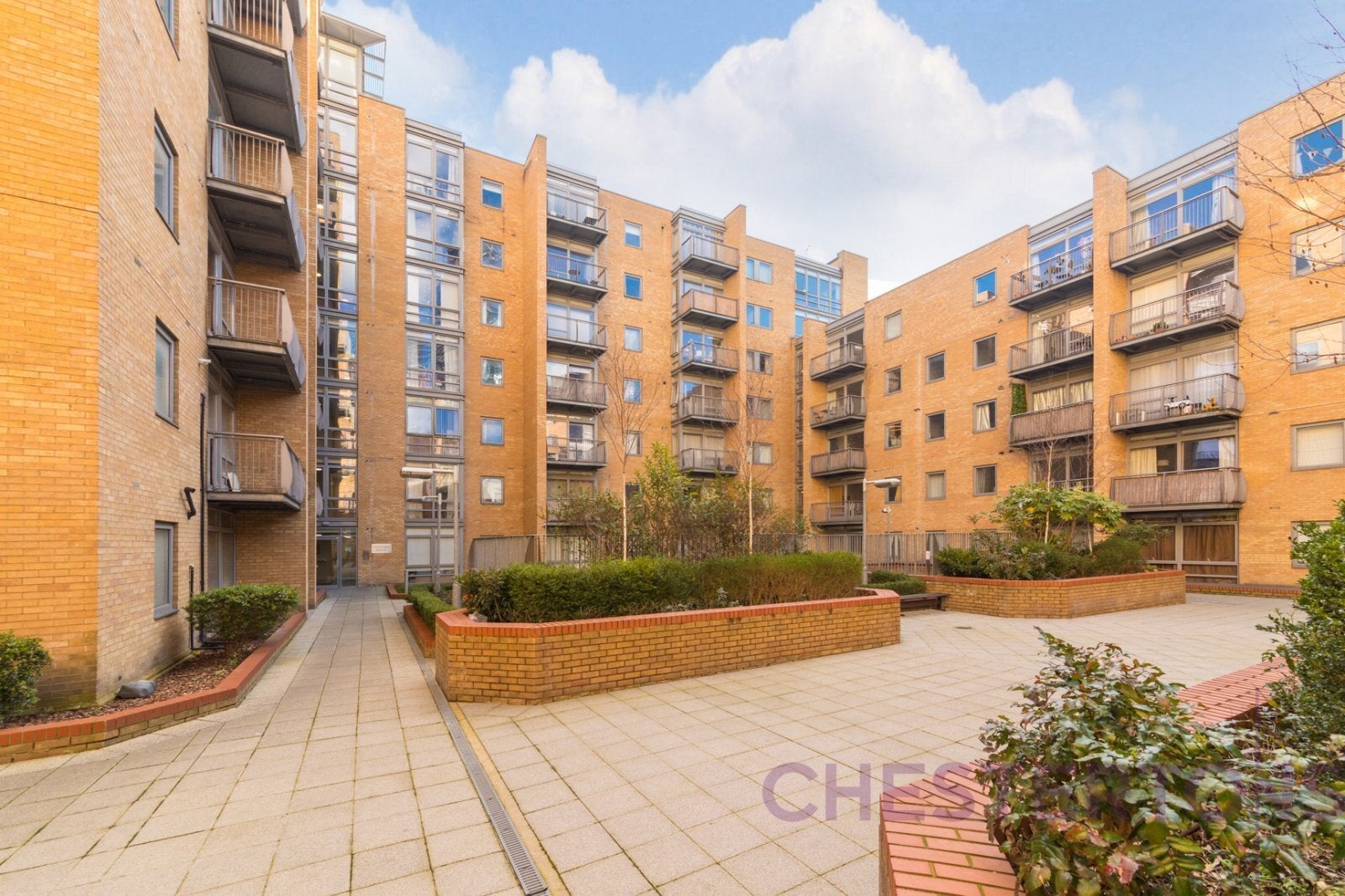 Flat Cassilis Road in Greater London
