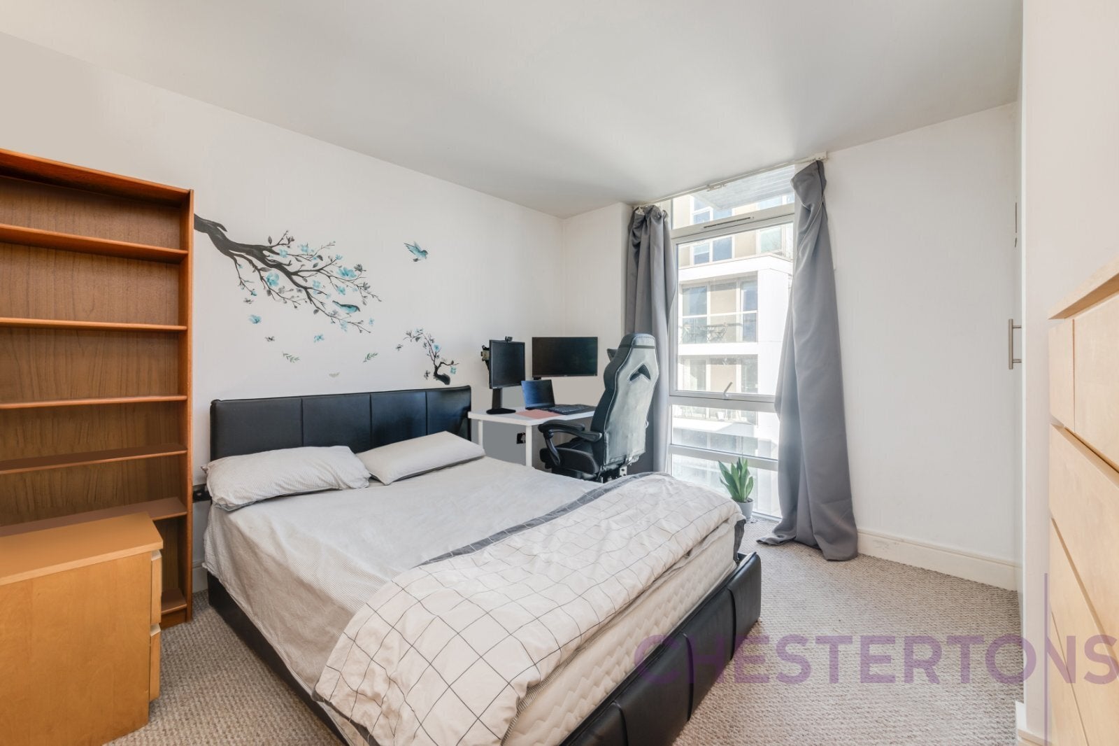 Flat Cassilis Road in Greater London