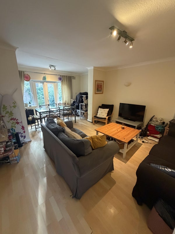 Room Ryde Vale in Greater London