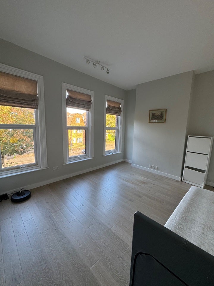 Flat Hammelton Road in Greater London