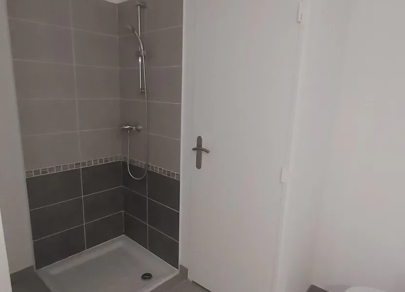 Flat Rue Charles Baudelaire in La Seyne-sur-Mer