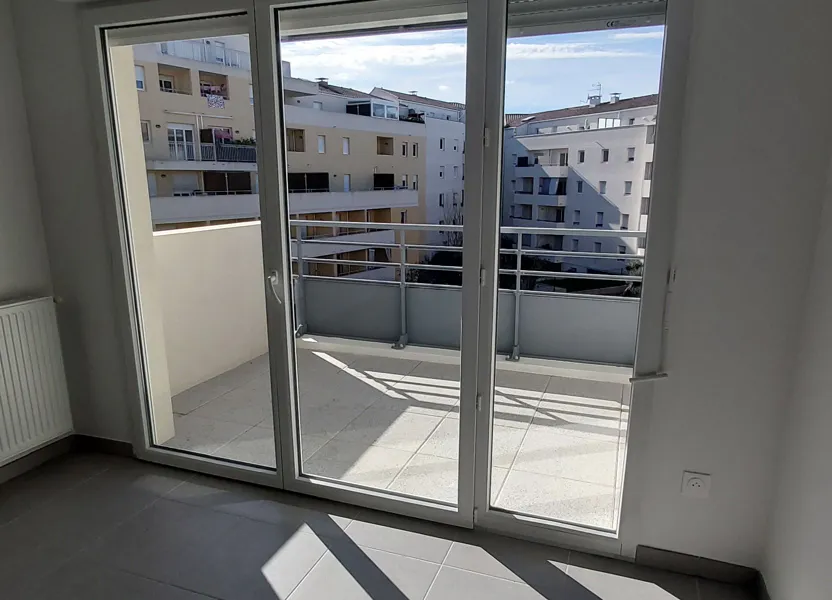 Flat Rue Charles Baudelaire in La Seyne-sur-Mer