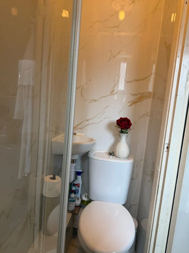 Room Flood Street in Greater London