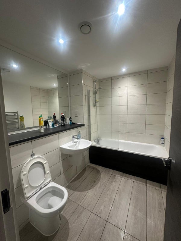 Room Ordsall Lane in Salford