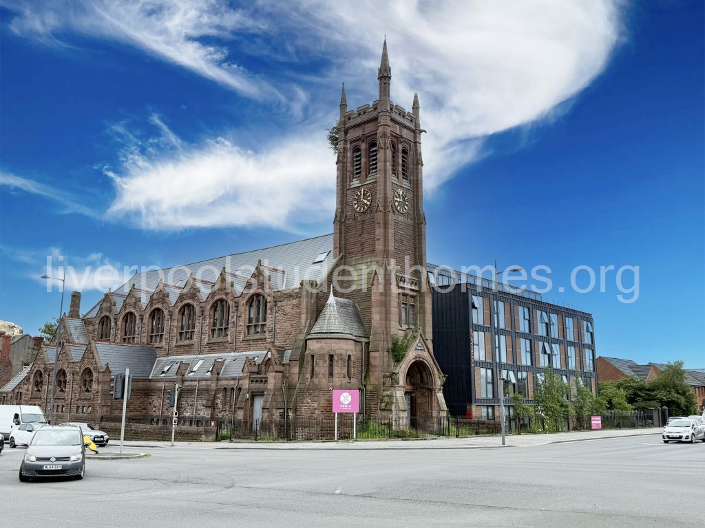 Flat Shaw Street in Liverpool