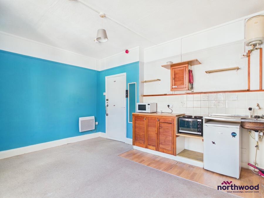 Room Hyde Road in Eastbourne