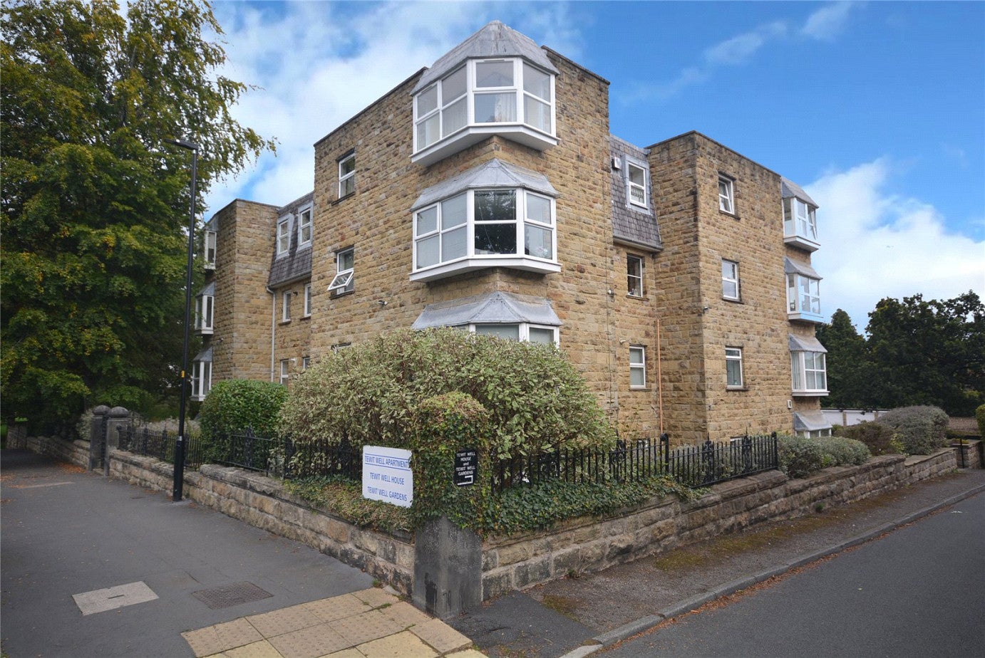 Flat Tewit Well Road in Harrogate