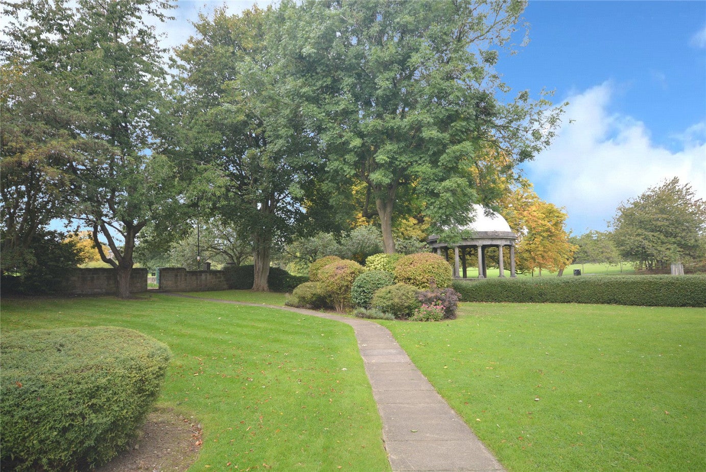 Flat Tewit Well Road in Harrogate
