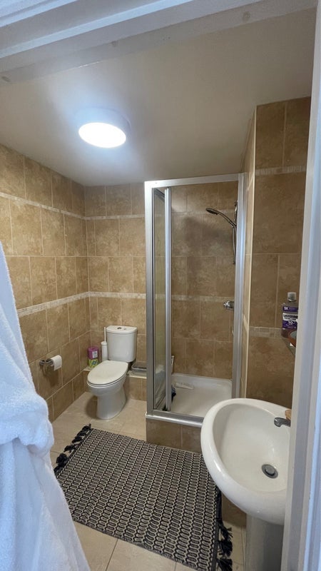 Room Arundel Place in Greater London