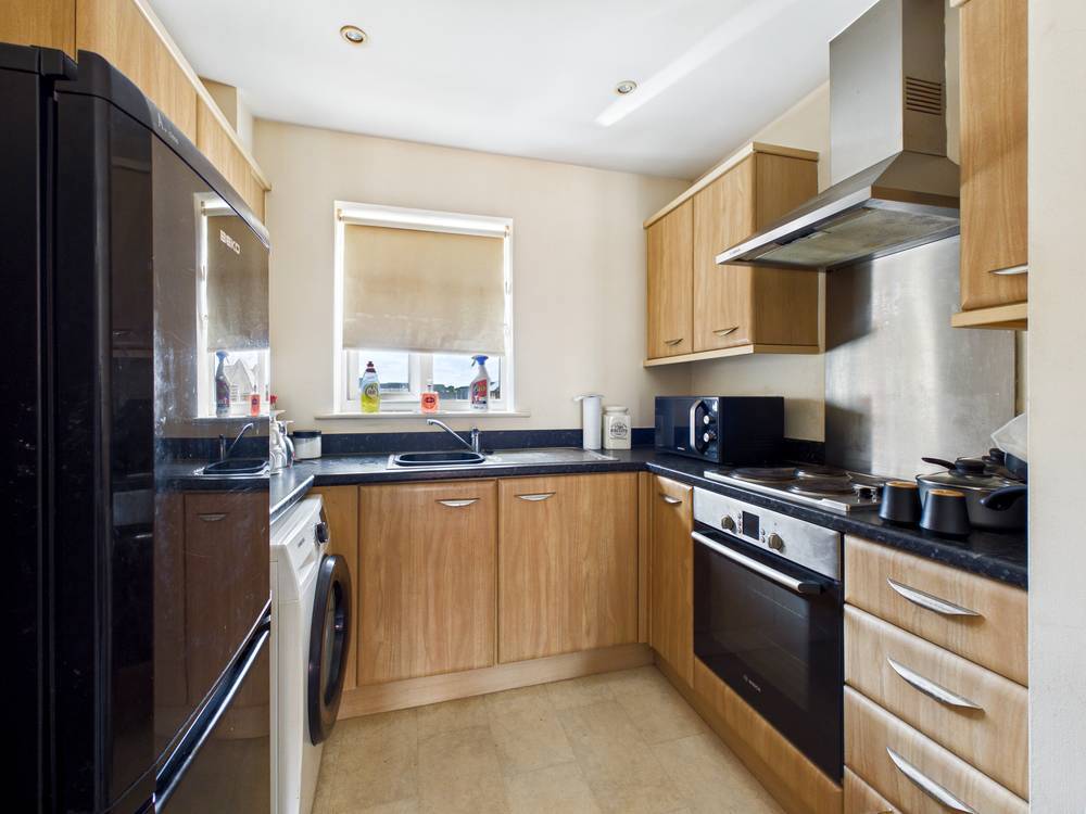 Flat Charter Way in Braintree