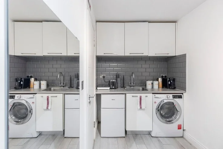 Flat Sonia Gardens in Greater London