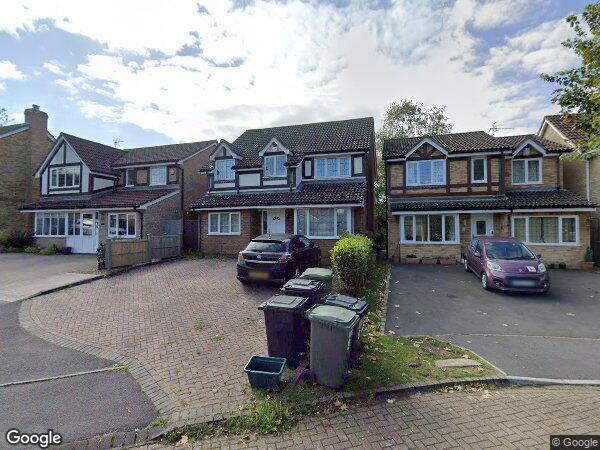 Room The Brackens in Basingstoke and Deane