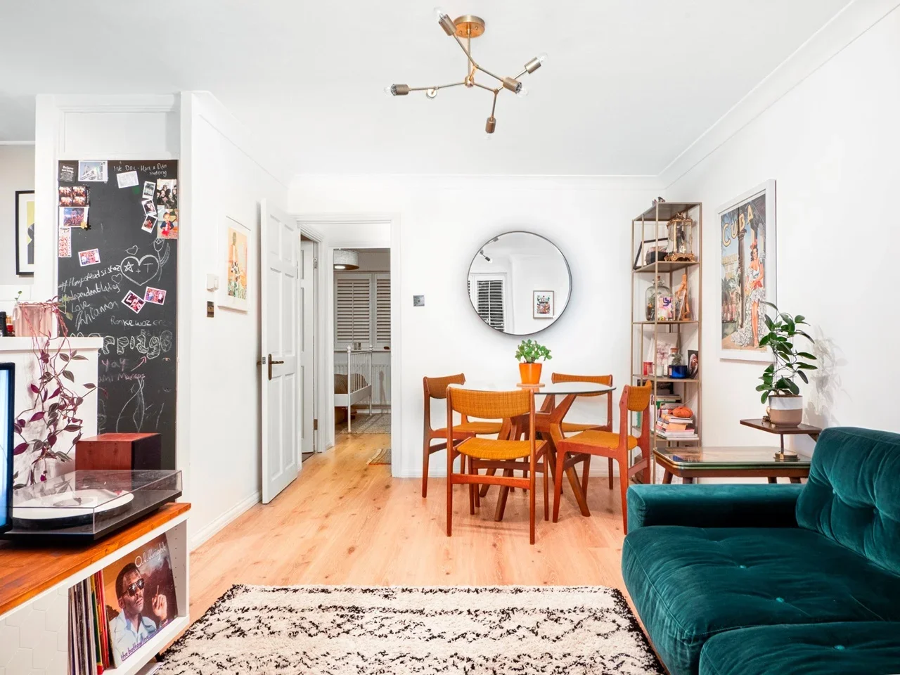 Flat Caroline Close in Greater London