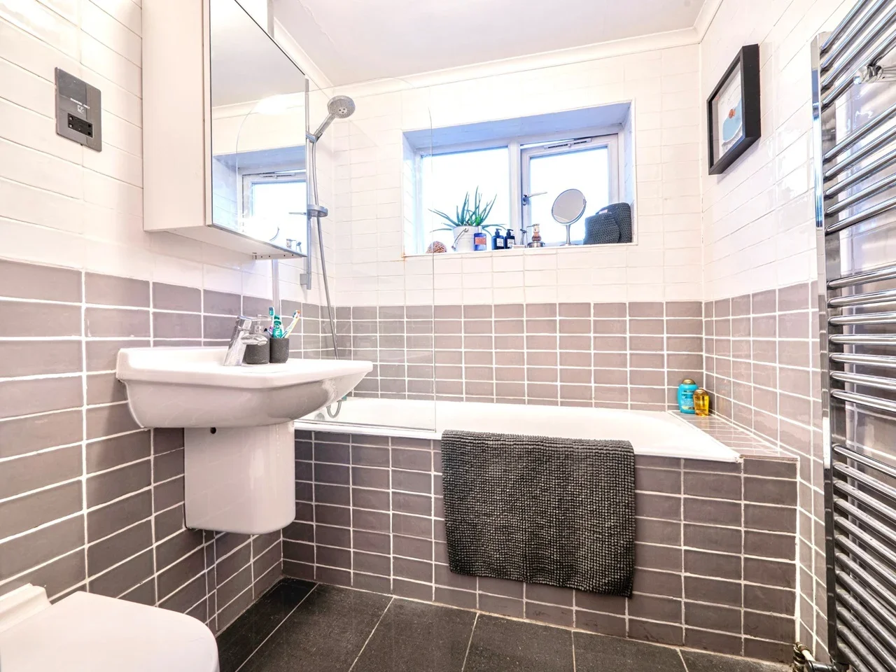 Flat Caroline Close in Greater London