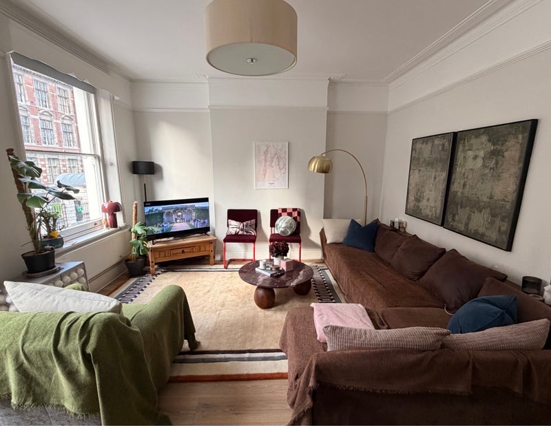 Flat Hazlitt Road in Greater London