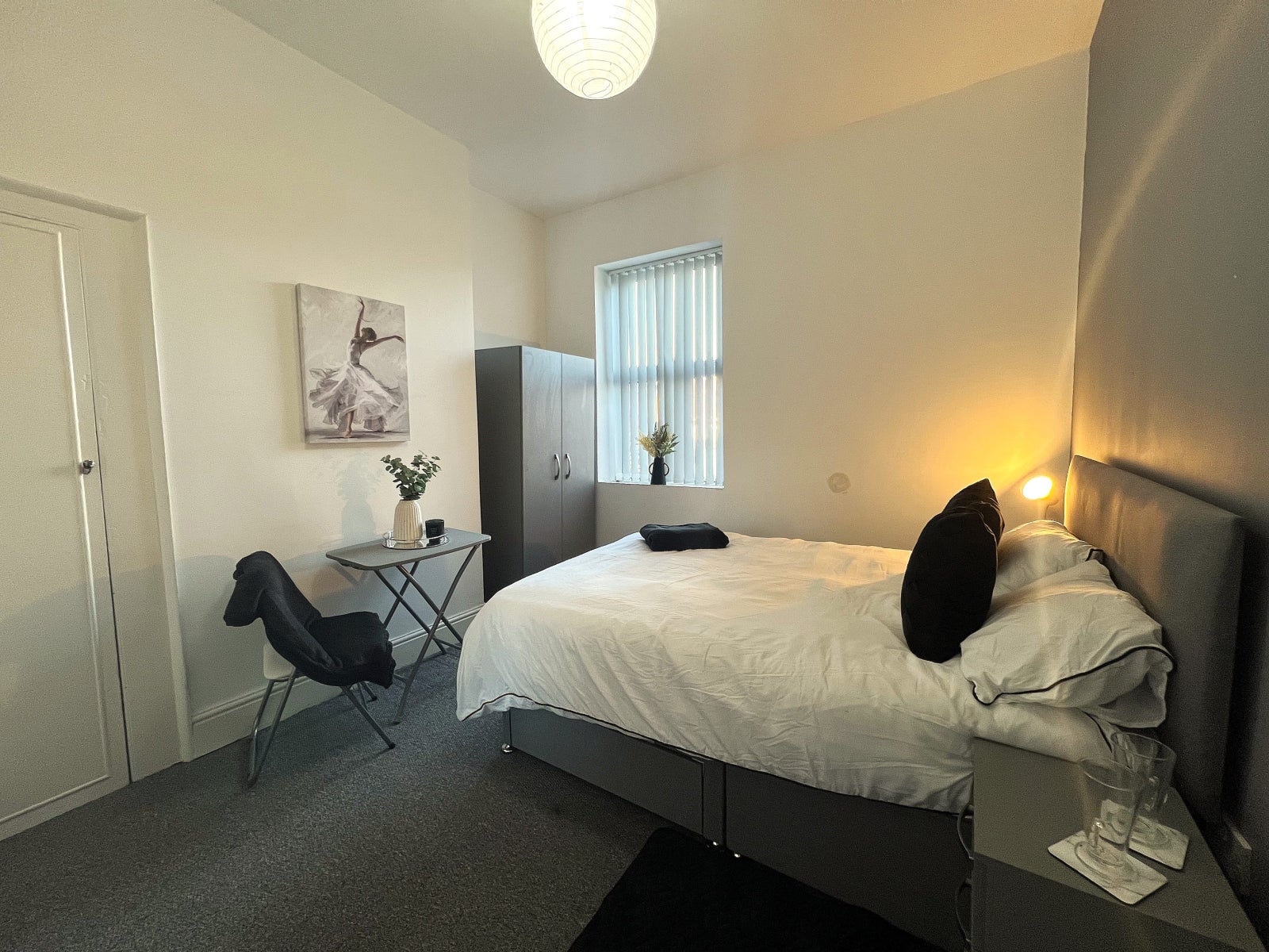 Room Bacheler Street in Hull