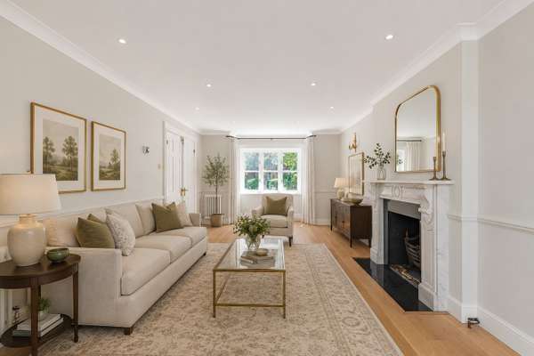 House Bainbridge Close in Greater London
