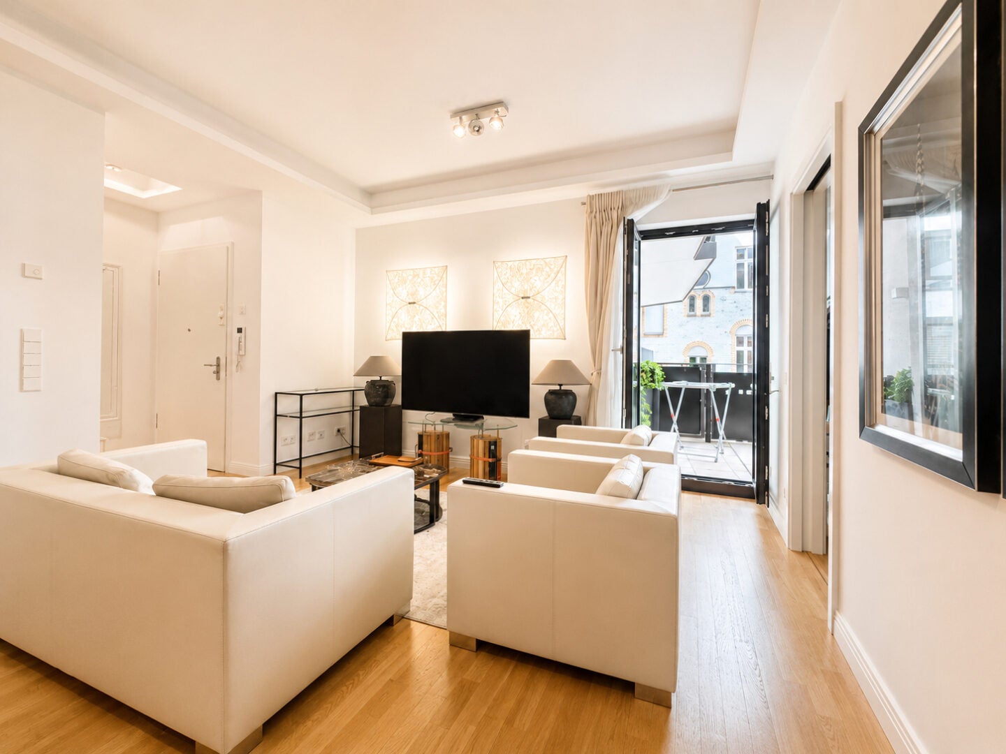 Wohnung Glinkastraße in Berlin