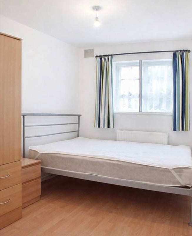 Room Sinclair Estate in Greater London
