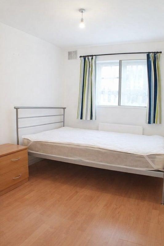 Room Sinclair Estate in Greater London