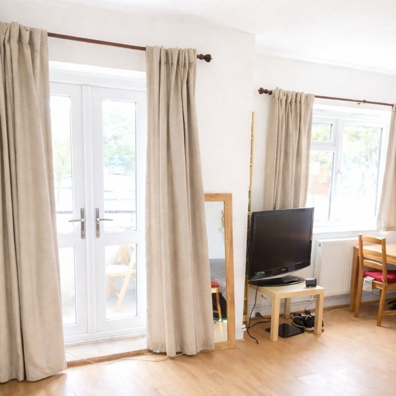 Room Sinclair Estate in Greater London