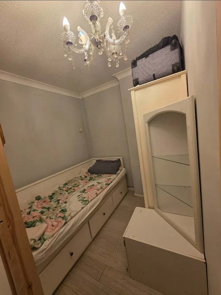 Room Trent Road in Slough