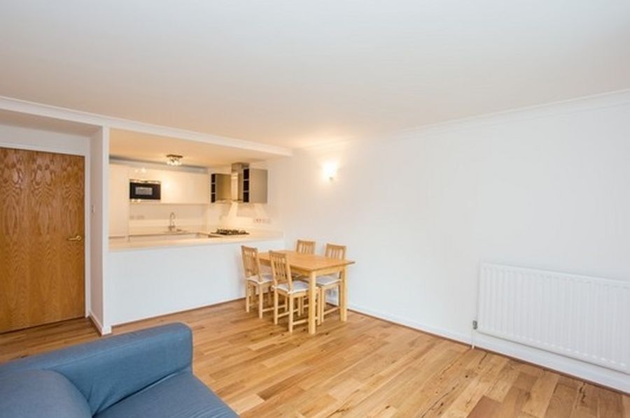 Flat Harrow Road in City of Westminster