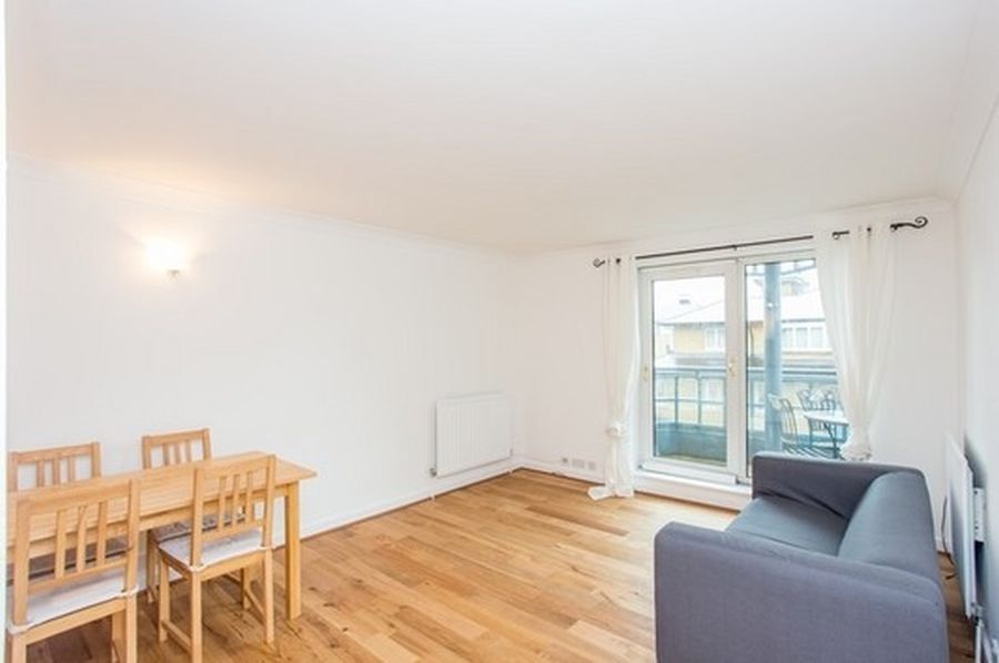 Flat Harrow Road in City of Westminster