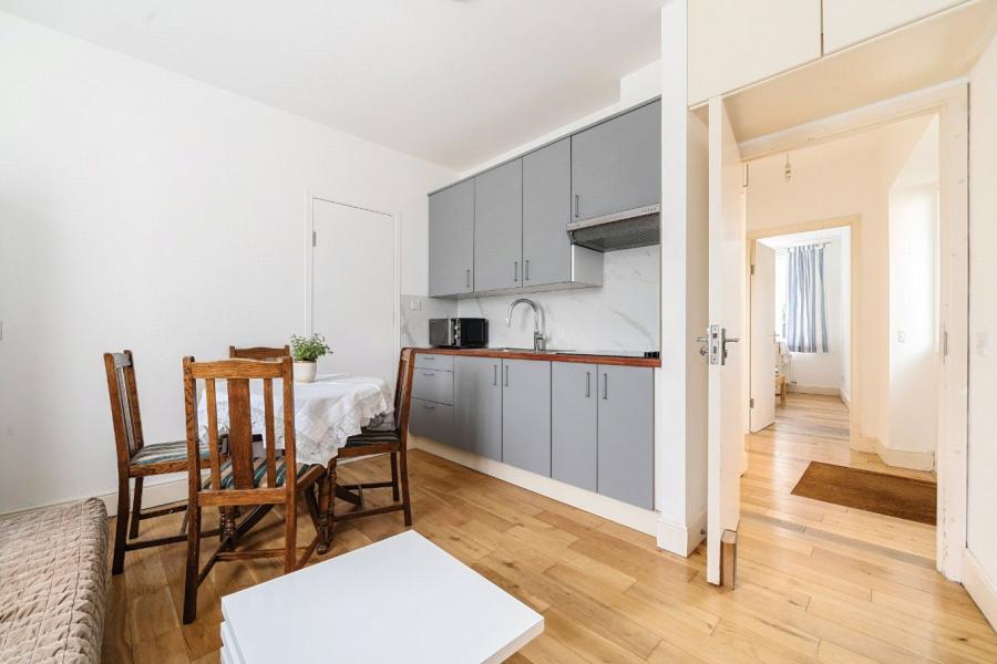 Flat Somerset Road in Greater London