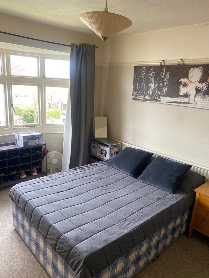 Room Monks Park Avenue in Bristol