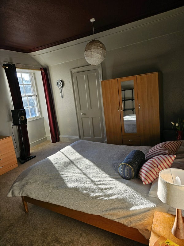 Flat Wellington Place in City of Edinburgh