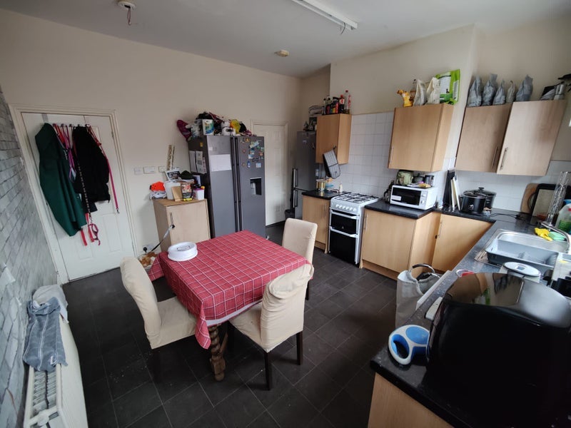 Room Barton Terrace in Leeds