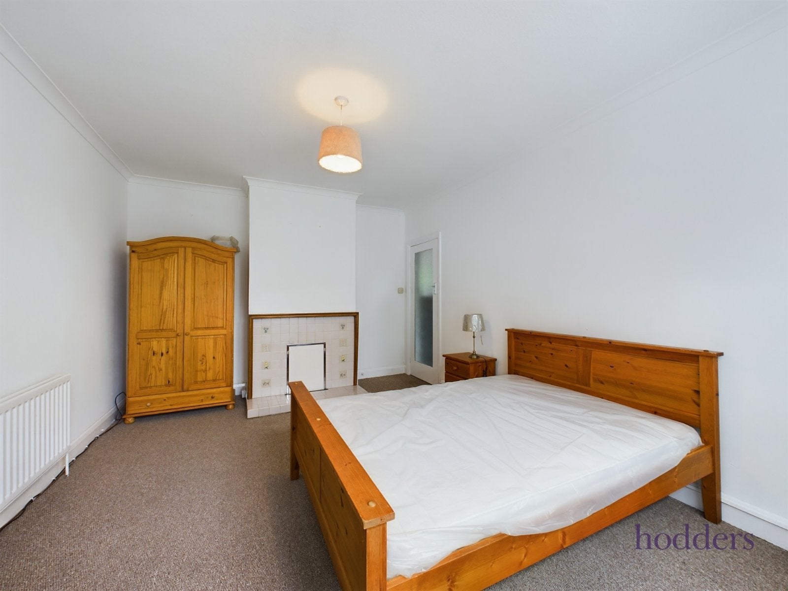 Room Simplemarsh Road in Borough of Runnymede