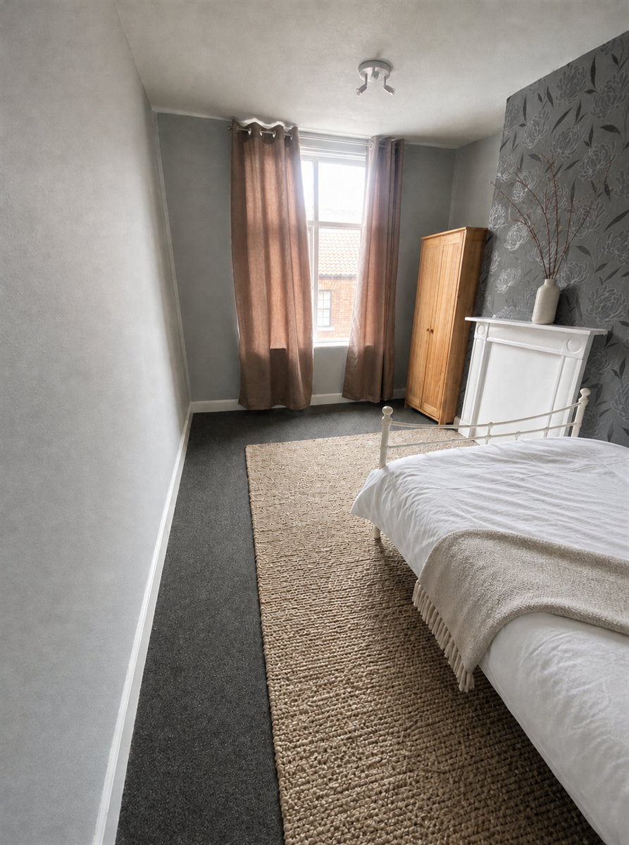 Flat Commercial Road in South Kesteven