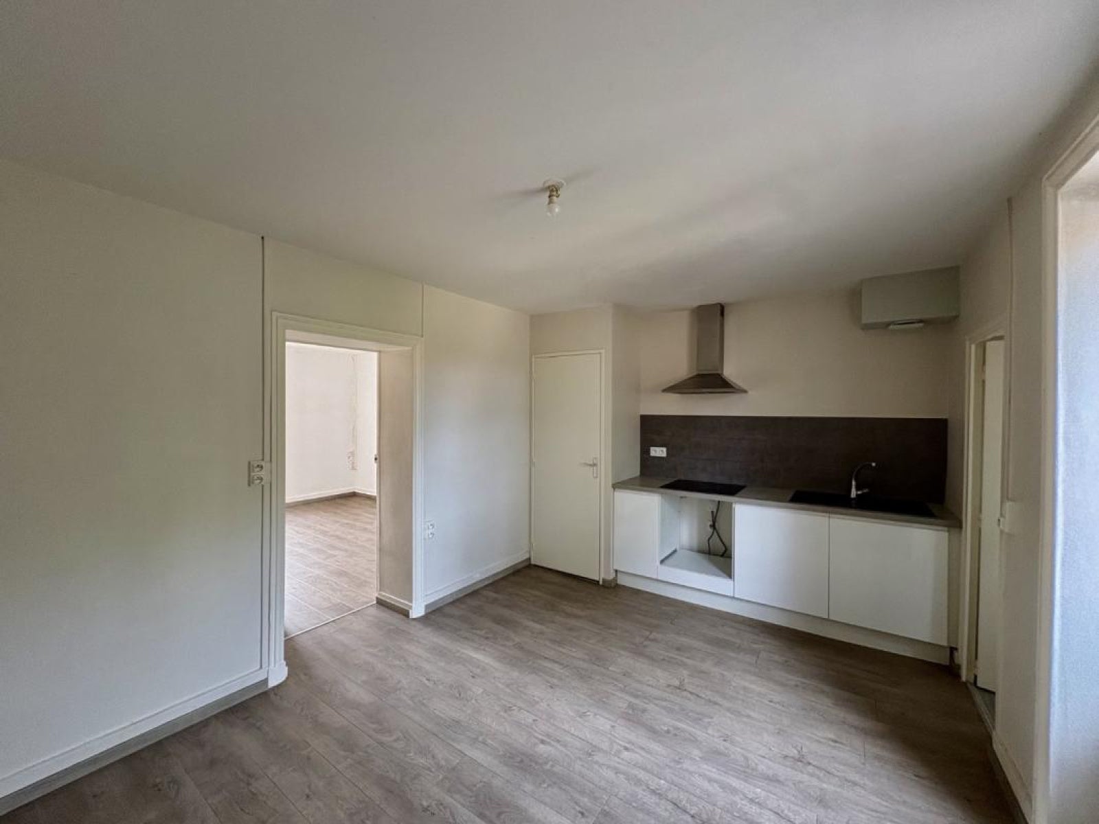 Flat Rue Danielle Casanova in Roanne