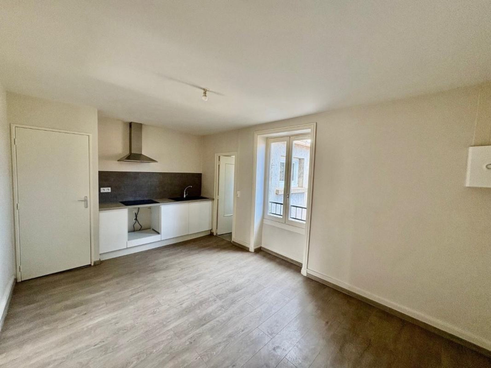 Flat Rue Danielle Casanova in Roanne
