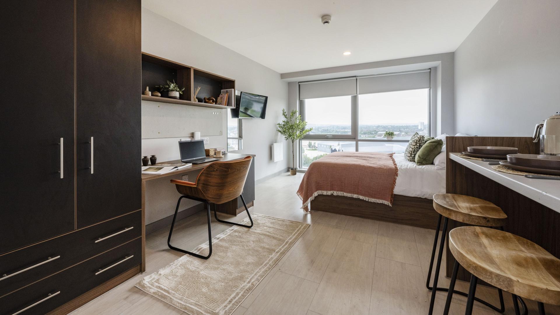Flat Castlebank Street in Glasgow